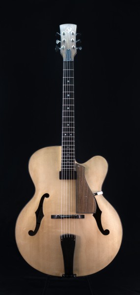 Benjamin Festersen Archtop Modell: Octopus